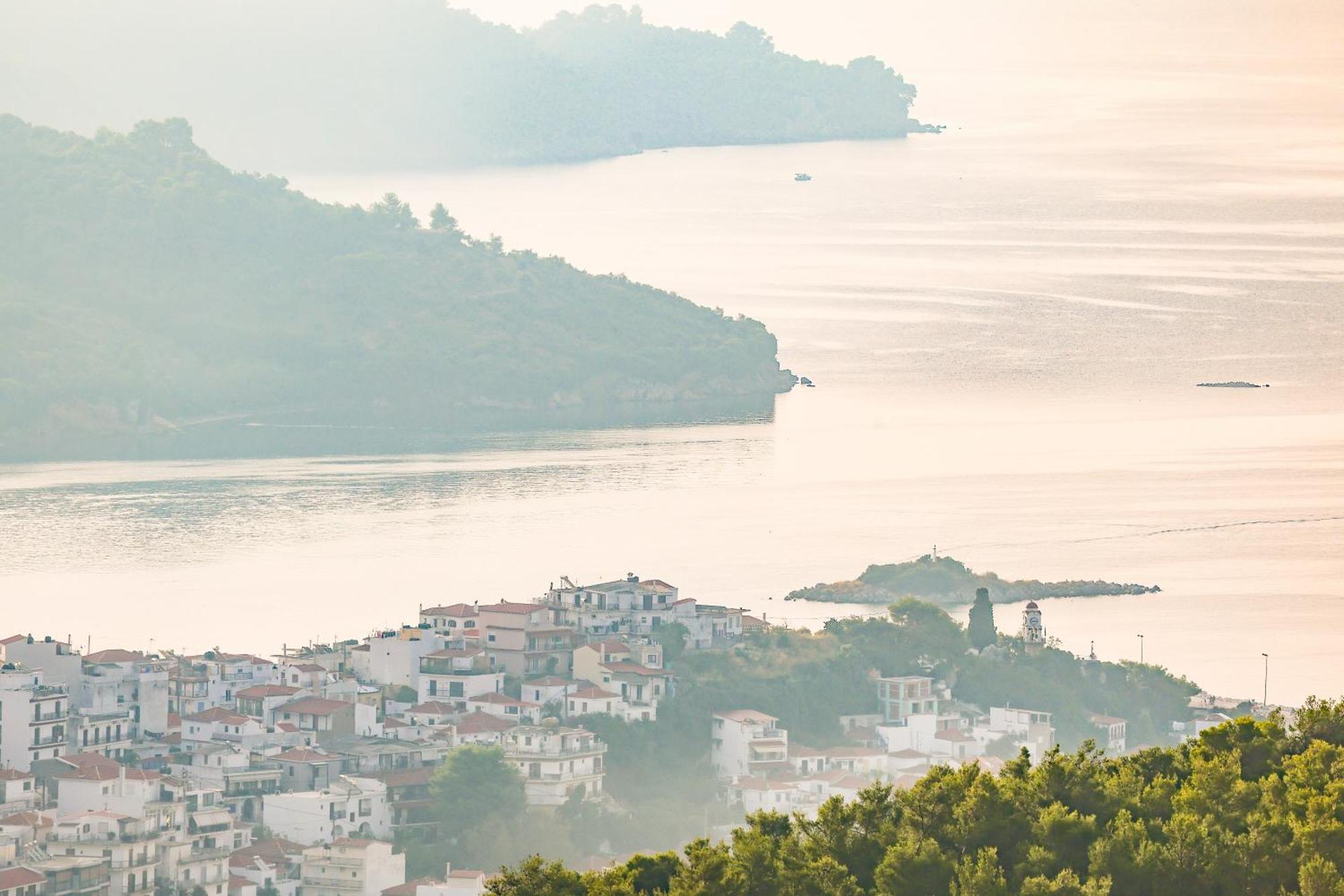 Skiathos Zeus Apartment Екстер'єр фото